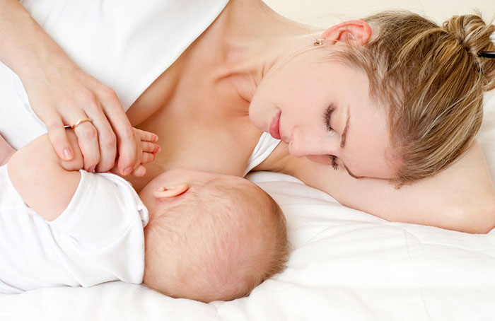 Стоматит у кормящей мамы: лечение, симптомы, причины